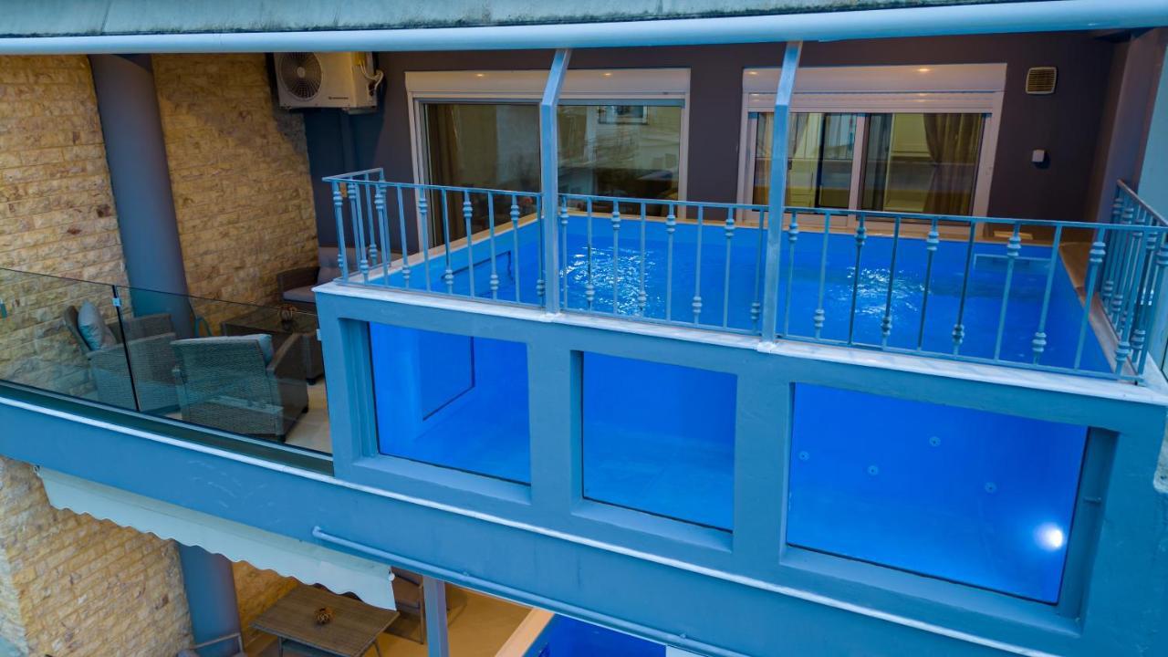 Grand Suites With Private Pools Kalamáta Buitenkant foto